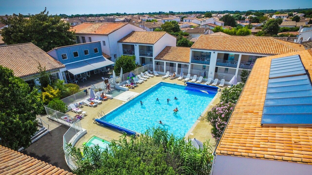 Résidence avec piscine sur l'île de Ré Résidence avec piscine sur l'île de Ré