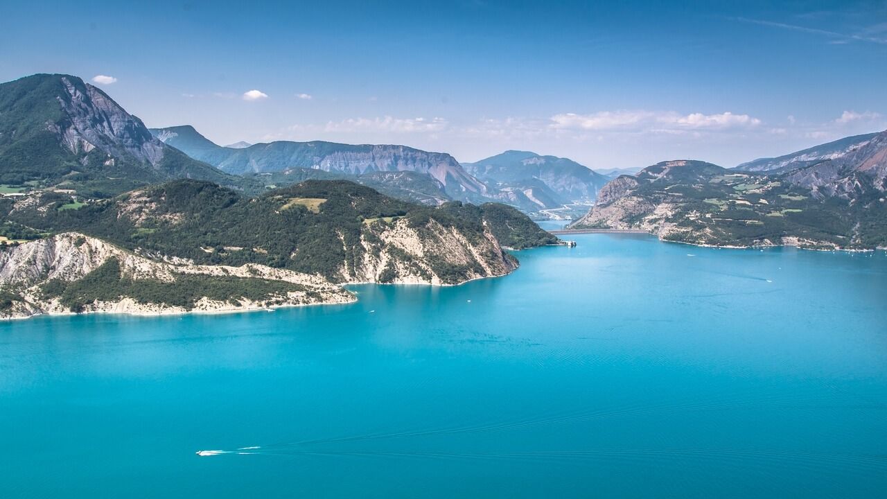 Lac de Serre-Ponçon : une mer à la montagne