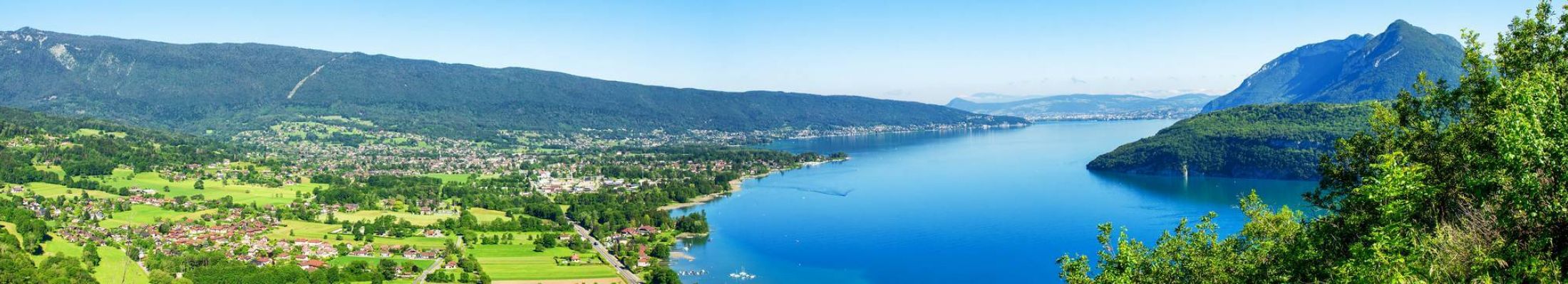 lac-annecy-adobestock-274192212-2240